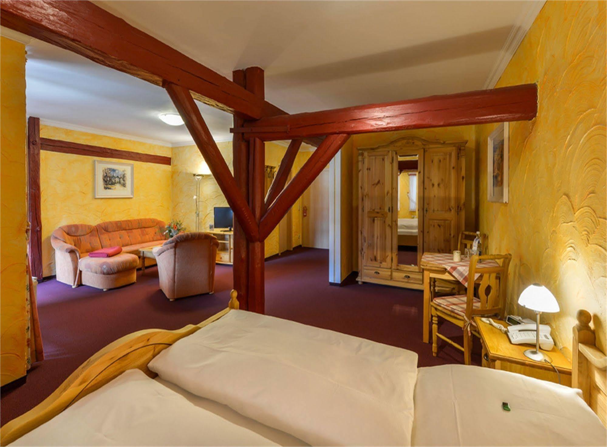 Hotel Gut Voigtlaender ブランケンブルク エクステリア 写真