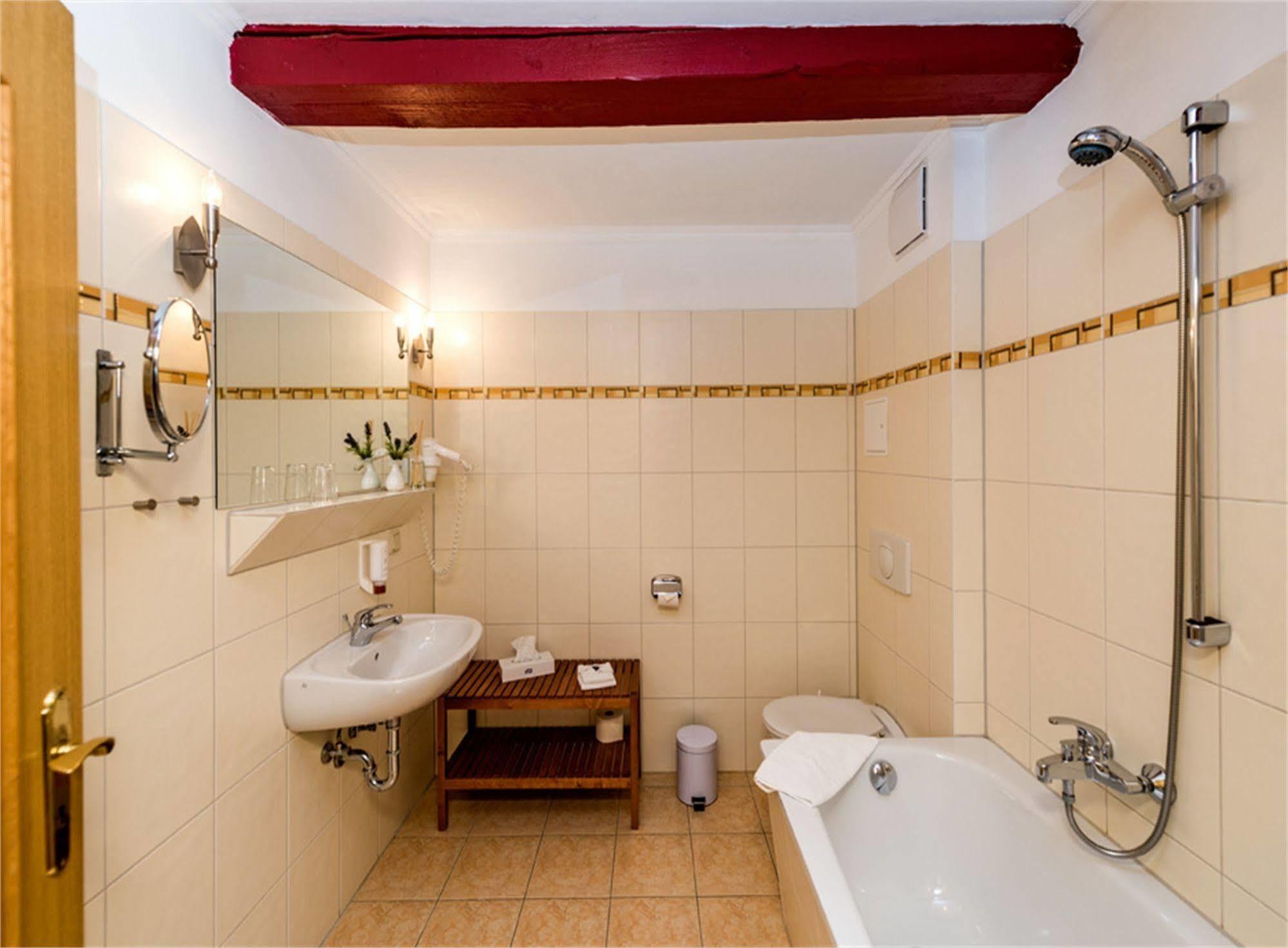 Hotel Gut Voigtlaender ブランケンブルク エクステリア 写真
